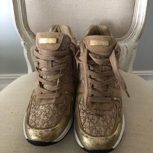 Guess Sneakers Wedges